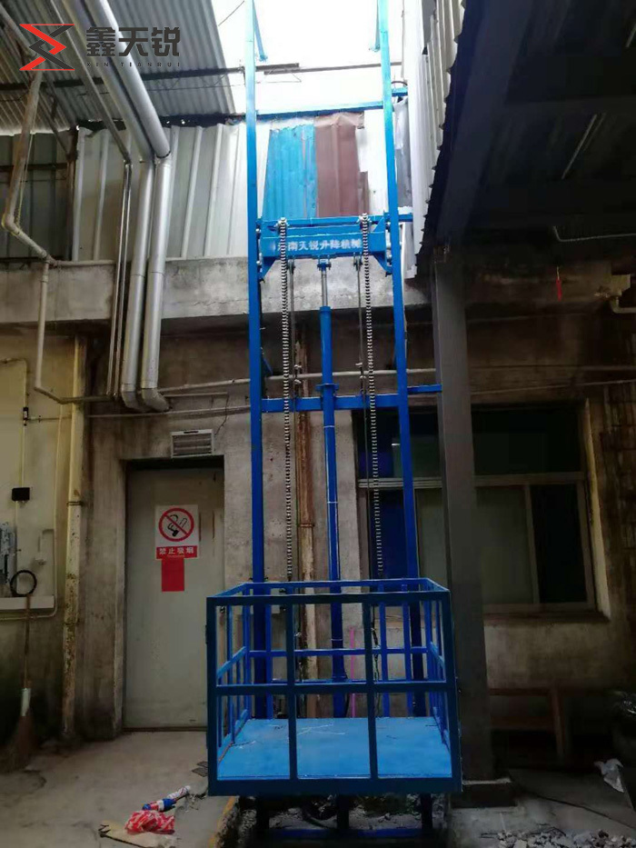 大连导轨式升降货梯